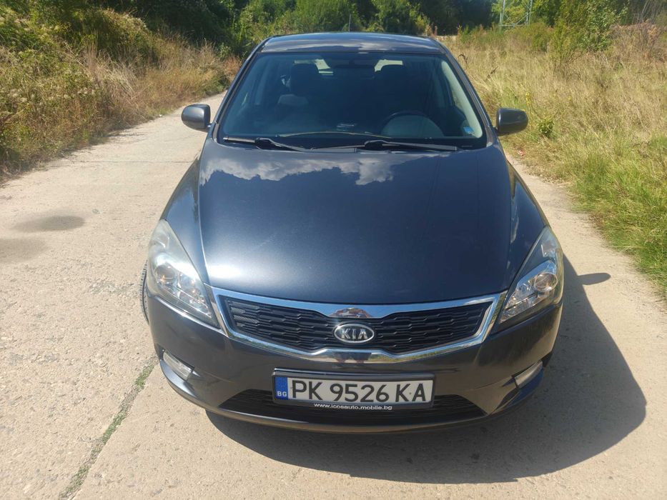 Автомобил Киа Сийд 1.6 i