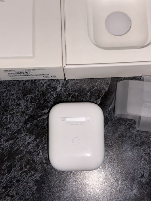 Оригинал airpods 2