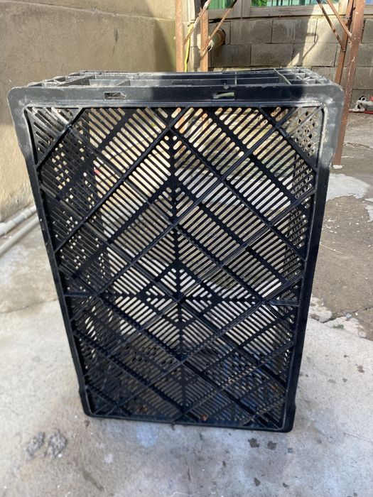 Пластмасовые ящики