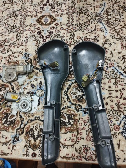 Damas tiko laboga steklopodyomnik sotiladi. Narxi 800000 so'm.