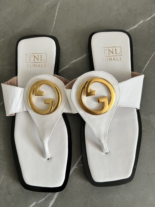 Продам новые кожаные шлепки