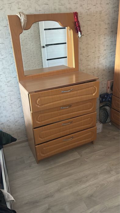 Спальный гарнитур срочно продам за 10 тыс