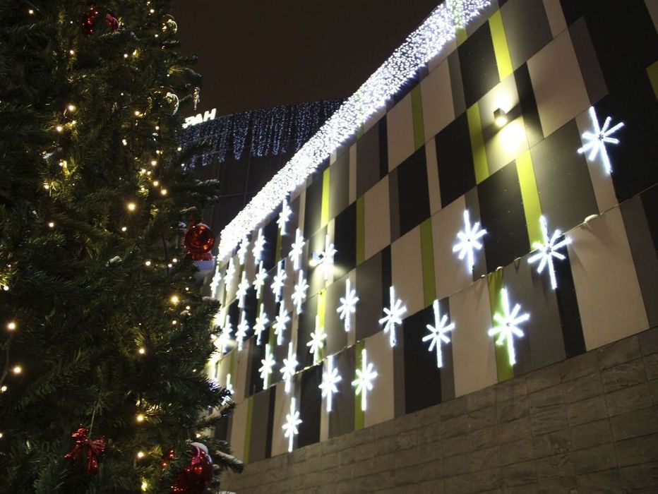 Новогоднее световое оформление под ключ.