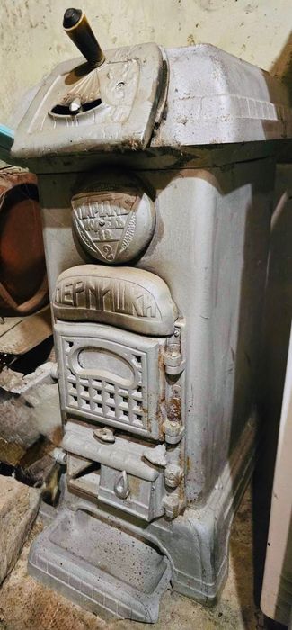 Продавам пернишка печка