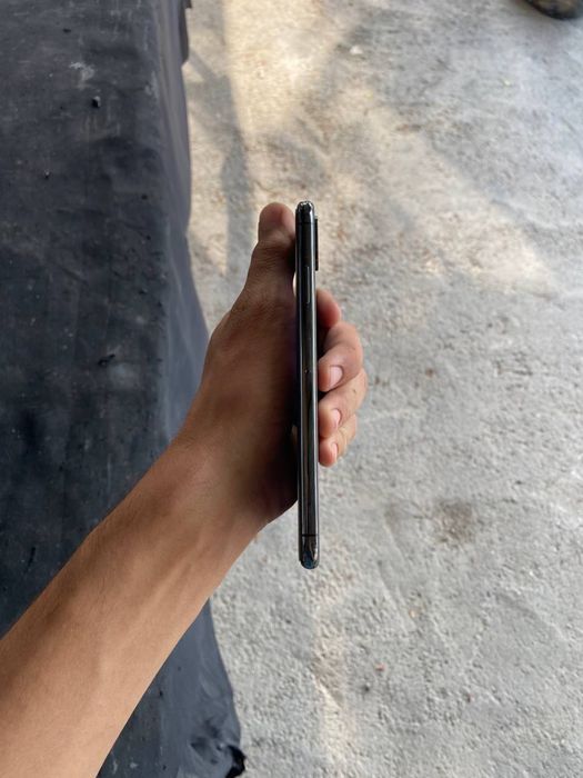 Iphone XS MAX sotiladi