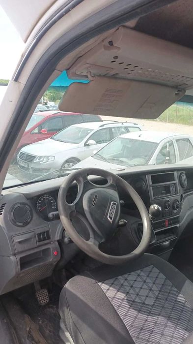 Vand IVECO 50C 35, an 2012 cu lift