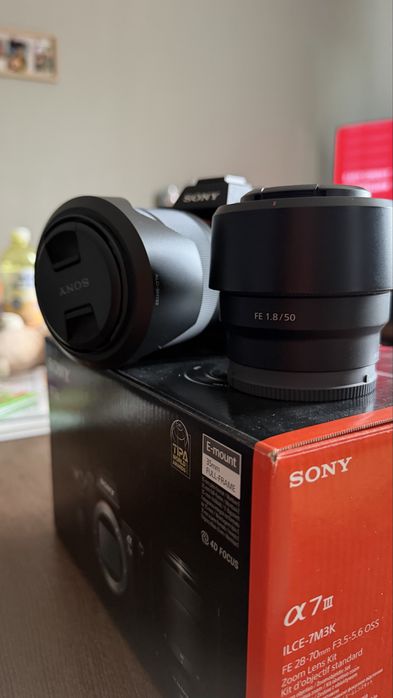 Sonny a7 iii с китов обектив 28-70мм