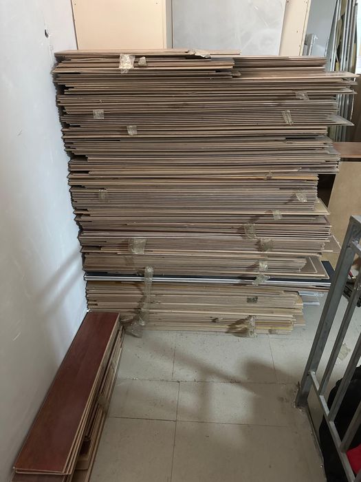 Продам ламинат разный все вместе