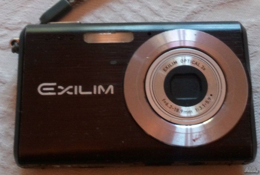 2 дигитални фотоапарата за части CASIO