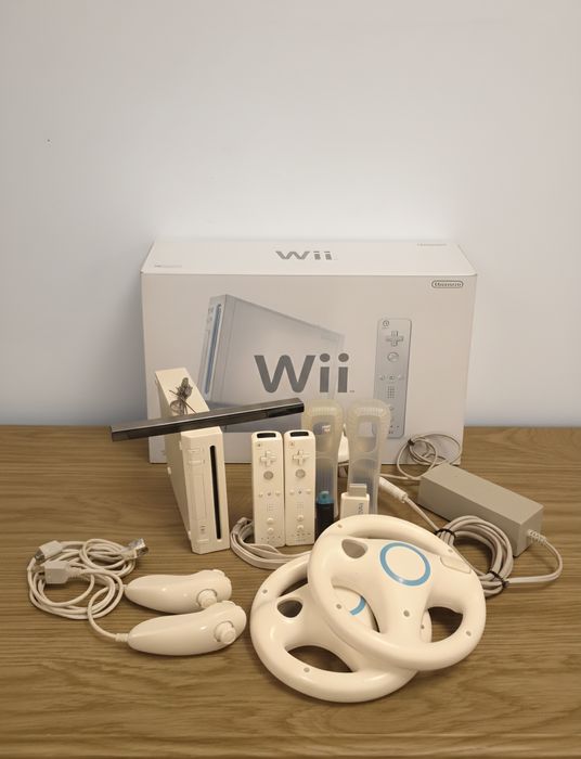 Nintendo Wii Modat+550 jocuri+2Manete+2Nunchuck+2Volane+Accesorii+HDMI