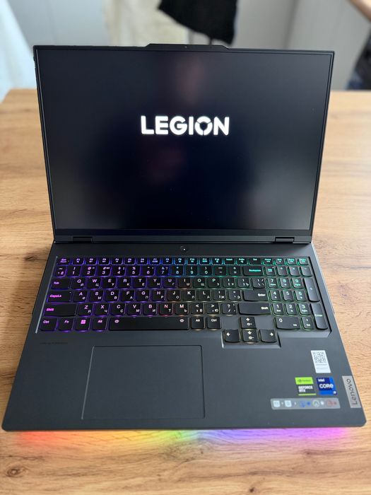 Lenovo Legion 7 Pro 16IRX8H, Intel i9-13900HX + RTX4090