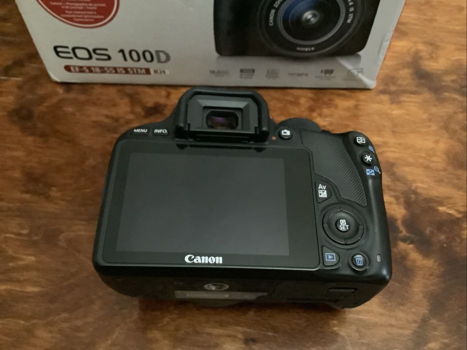 ФотоаппаратCanon 100D body