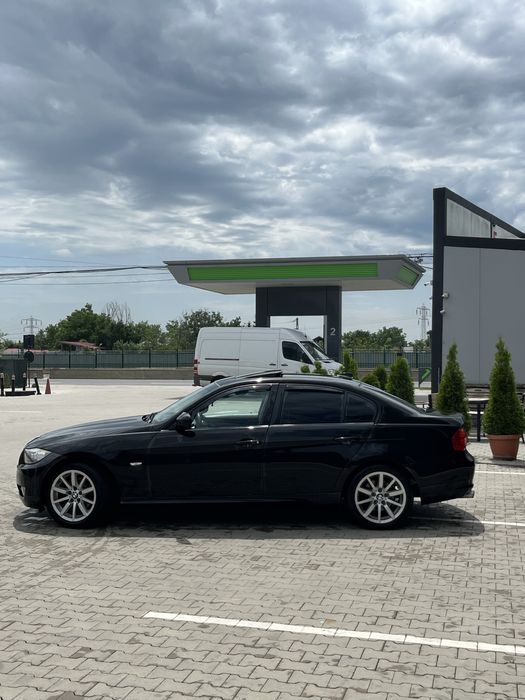 BMW 3 Series 2011 — imagine 3