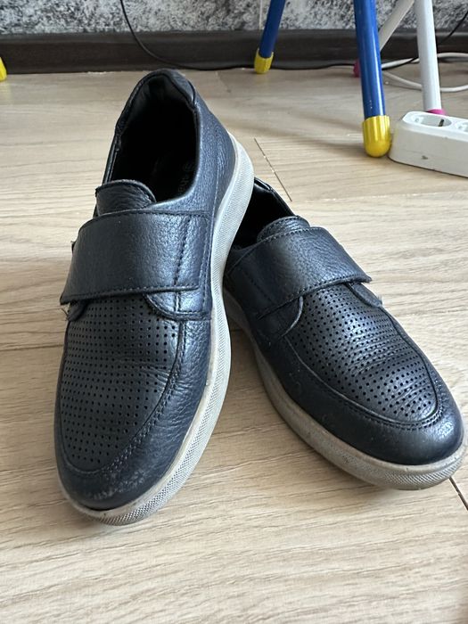 Школьная форма и обувь