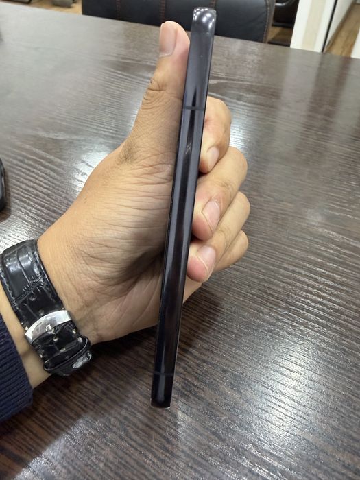 Samsung S22… 8/128 GB черный