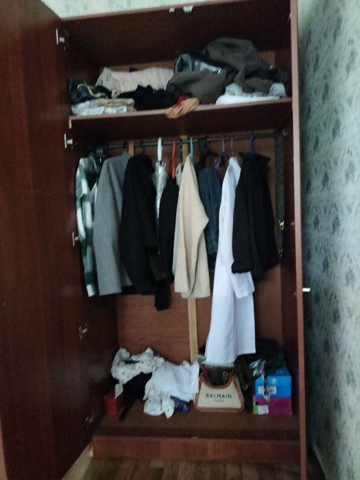Шифонер.Стол  сатылады