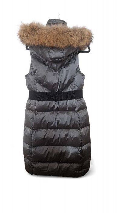 Moncler дълъг елек с качулка