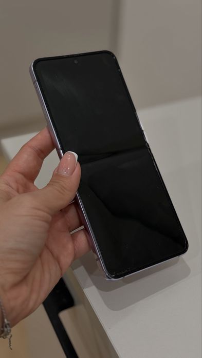 Смартфон Samsung Flip 3 128 лаванда