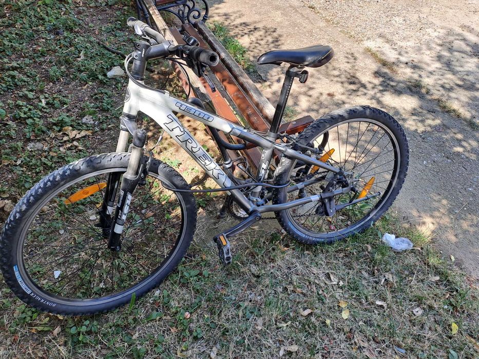 Vand bicicleta in stare buna.