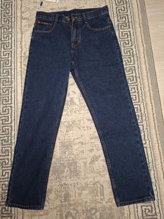 Продам джинсы новое