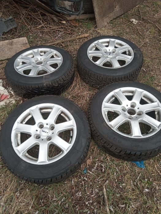 Джанти с перфектни ЧИСТО НОВИ гуми от ситроен ц2, Citroen C2