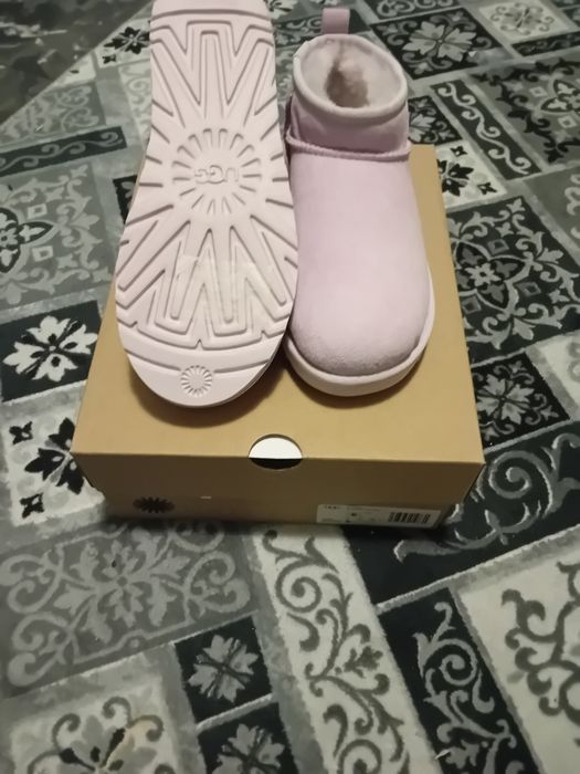 Vand Ugg Pink noi