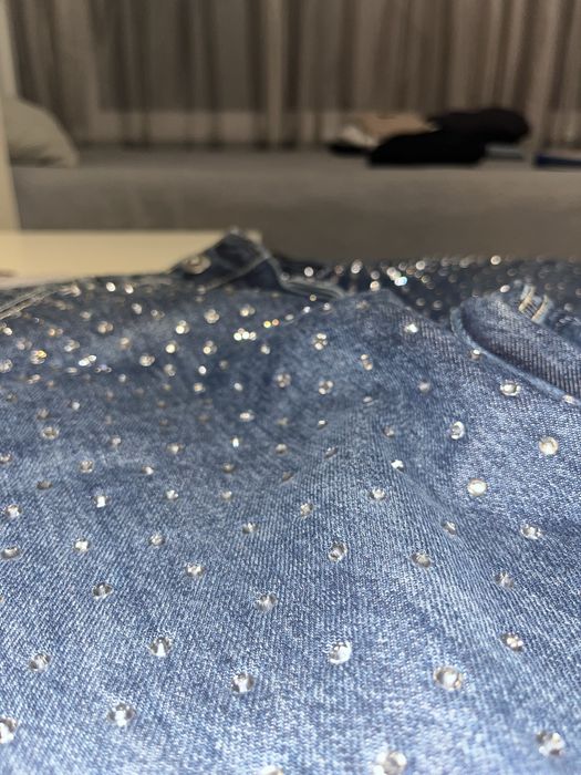 Дънки с камъчета Zara