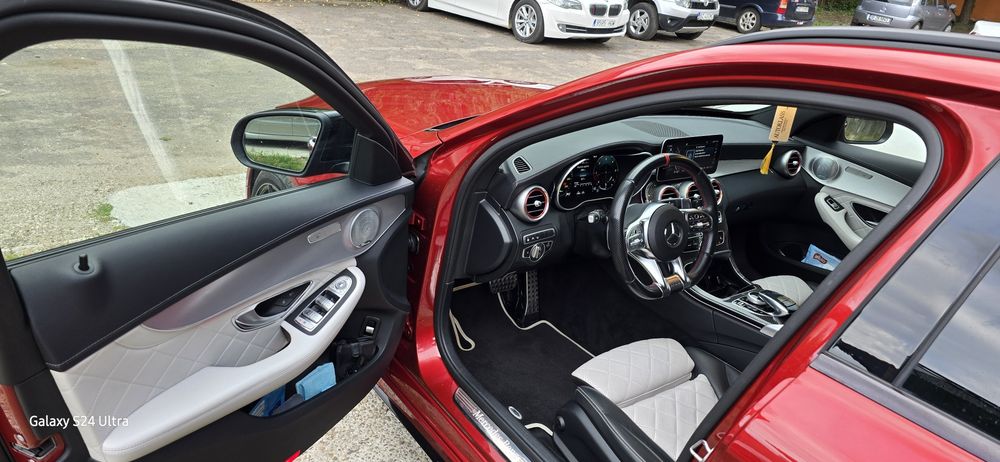 Vand Mercedes C Class W205 Pack Amg C220 4matic 9g tronic unicat!