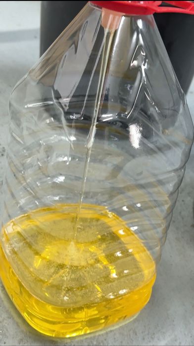 Ulei floarea Soarelui/ Presa