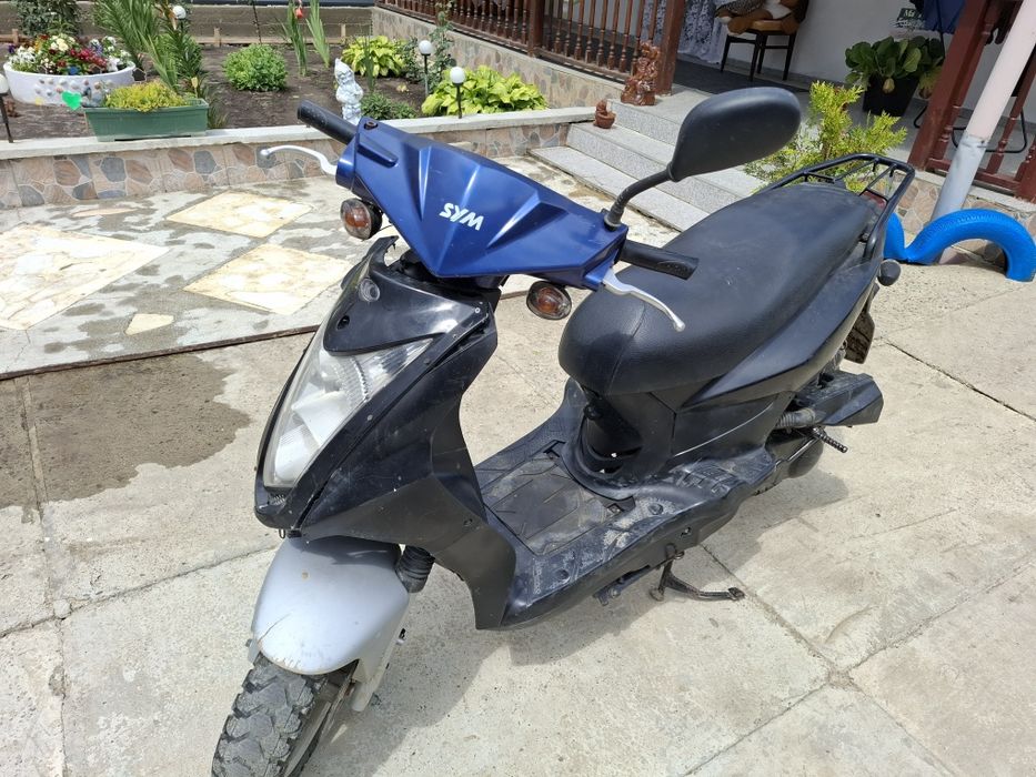 Scuter Sym de 60cc,preț 500 euro ușor negociabil