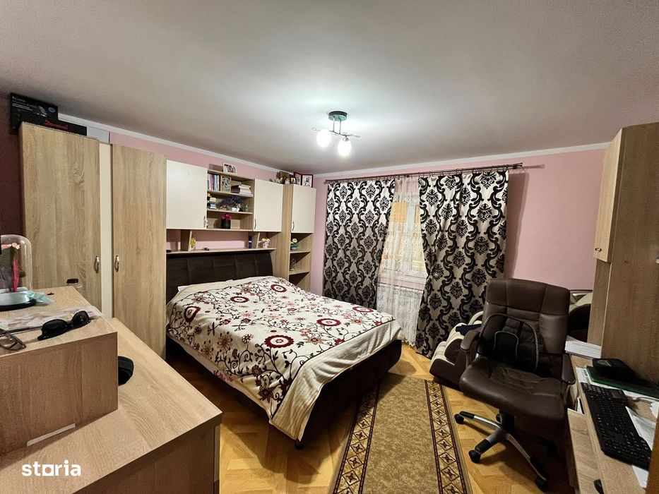 Casa P+M , foisor si bucatarie exteriora - Zona Cornisa