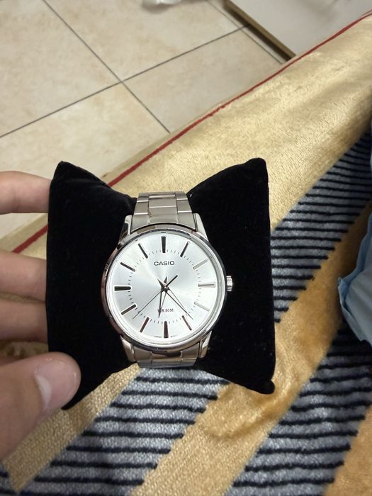 продам часы Casio