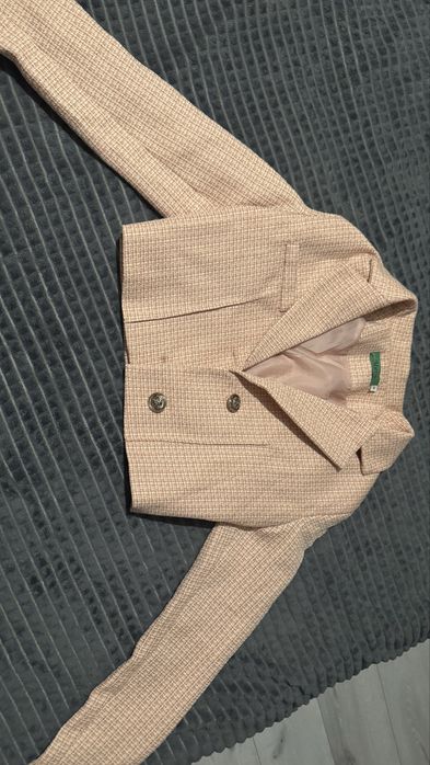 Отдам женсую одежда недорого