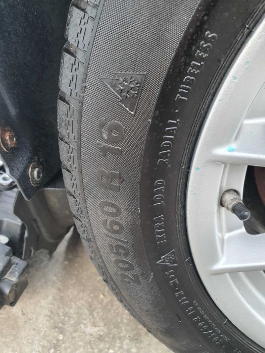 Jante cu anvelope de iarna 205 60 R16 BMW 320d G20 G21 2021