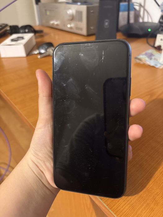 Iphone 11 negru