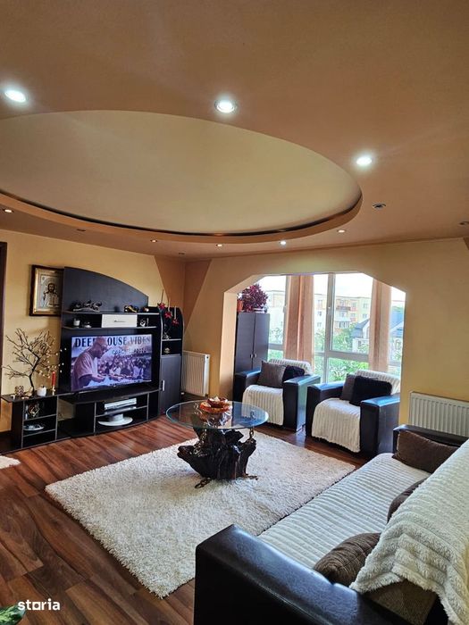 Apartament 2 camere premium, mobilat, centrală proprie zona Cornet