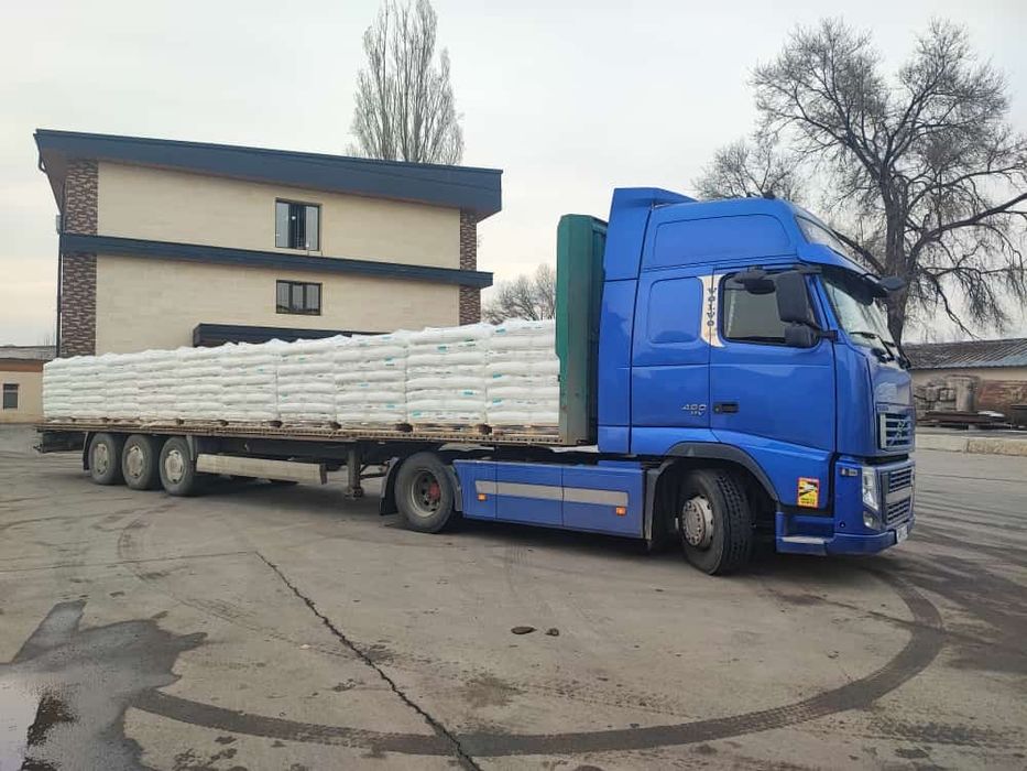 Услуги Длинномер, шаланда, к. Перевозка контейнеров, газоблоков