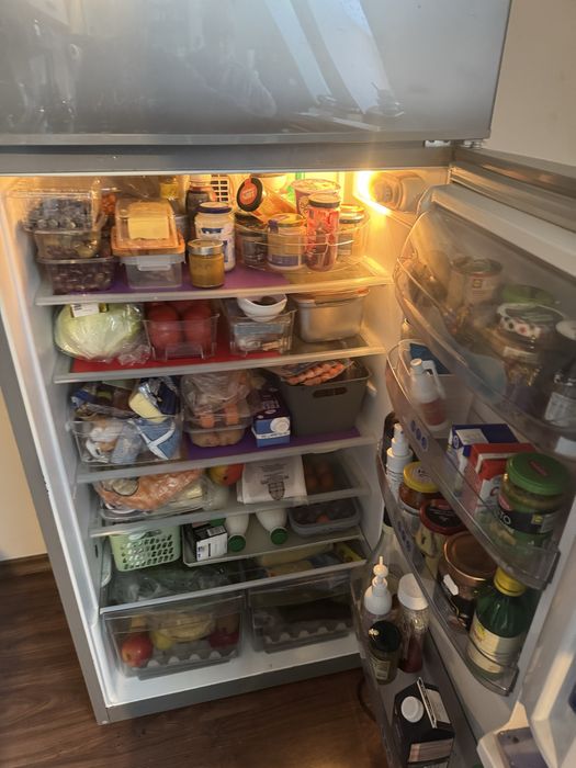 Хладилник Whirlpool с горна камера