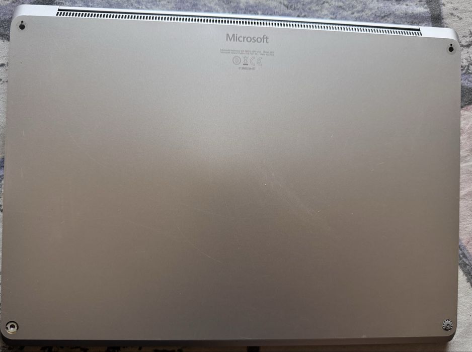 Ноутбук Microsoft Surface Laptop 1