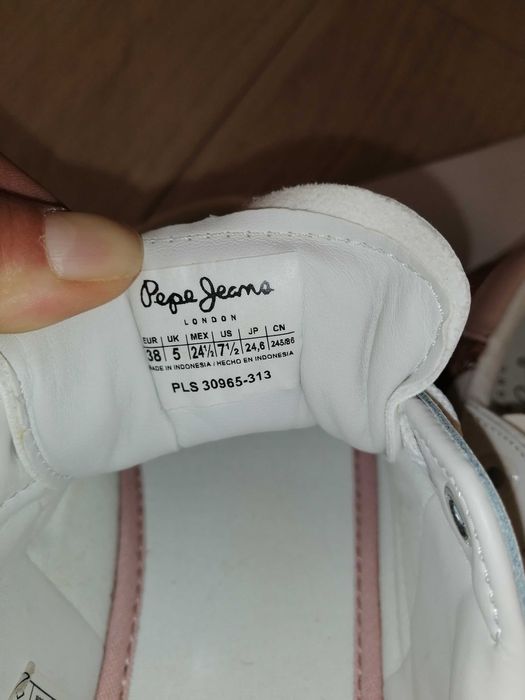 Маратонки в отлично състояние 38 номер