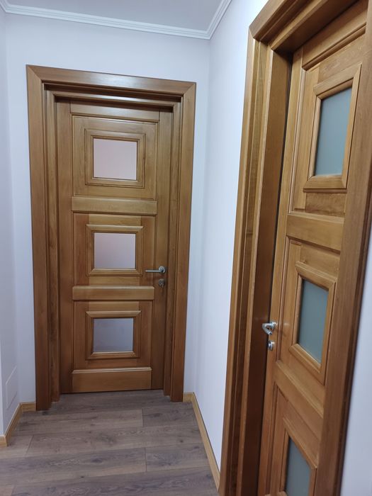 Usi de interior  din  lemn diferite  modele