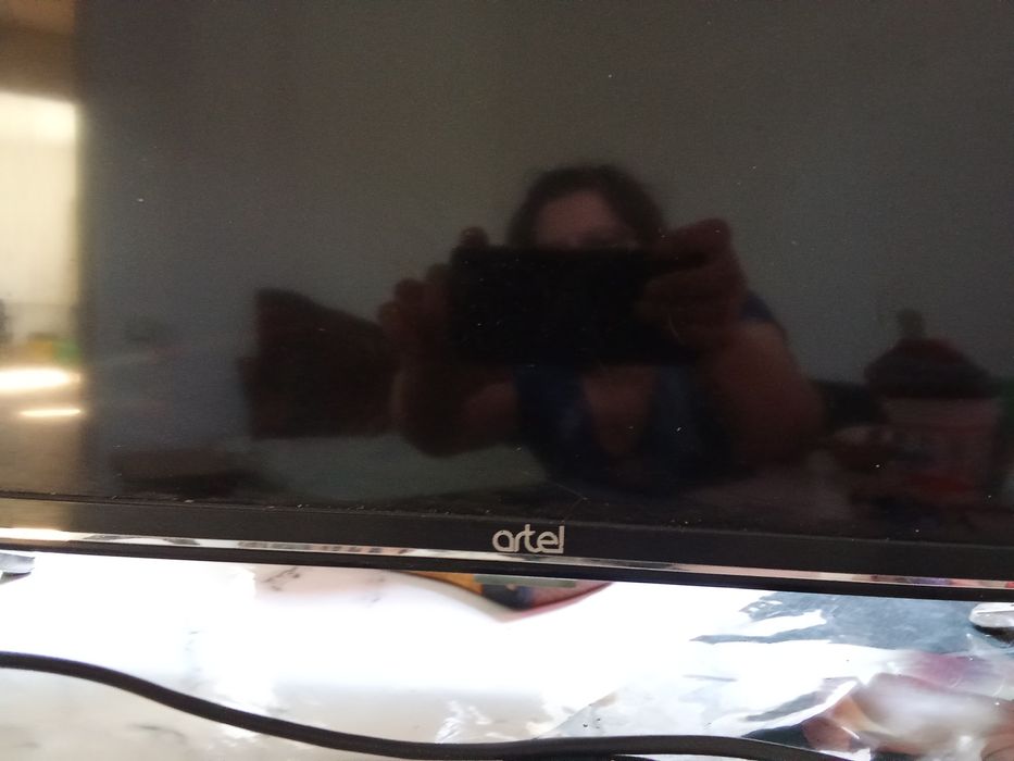 Продам телевизор