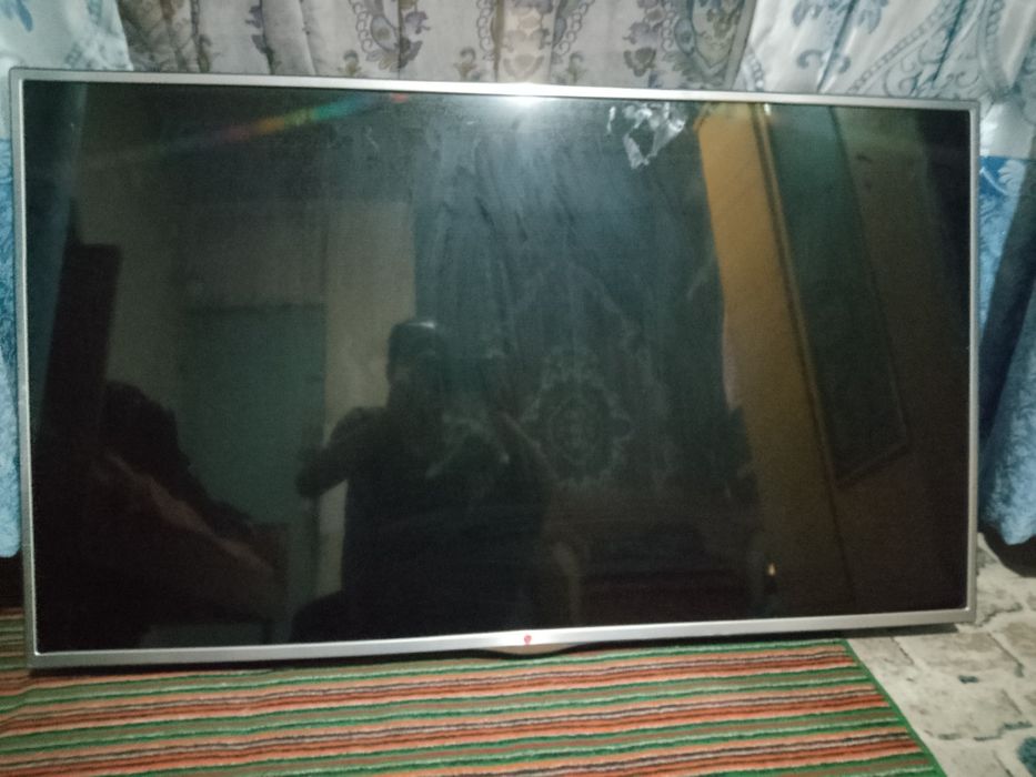 Televizor LG 43 razmer srochna sotaman