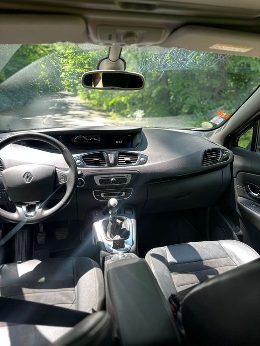 RENAULT Grand Scenic 2015 — imagine 4