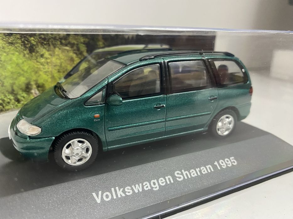 VOLKSWAGEN SHARAN an 2005 machetă auto scara 1:43 (11 cm) Ixo/Altaya