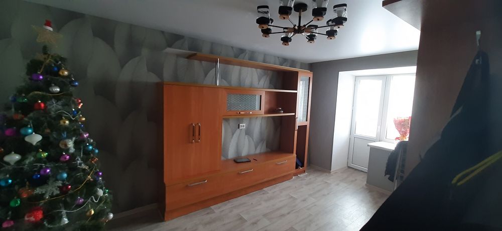 Продам стенку горку Таврия.