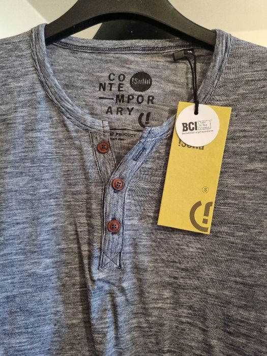 Bluza barbati " Solid". Marimea M. Noua