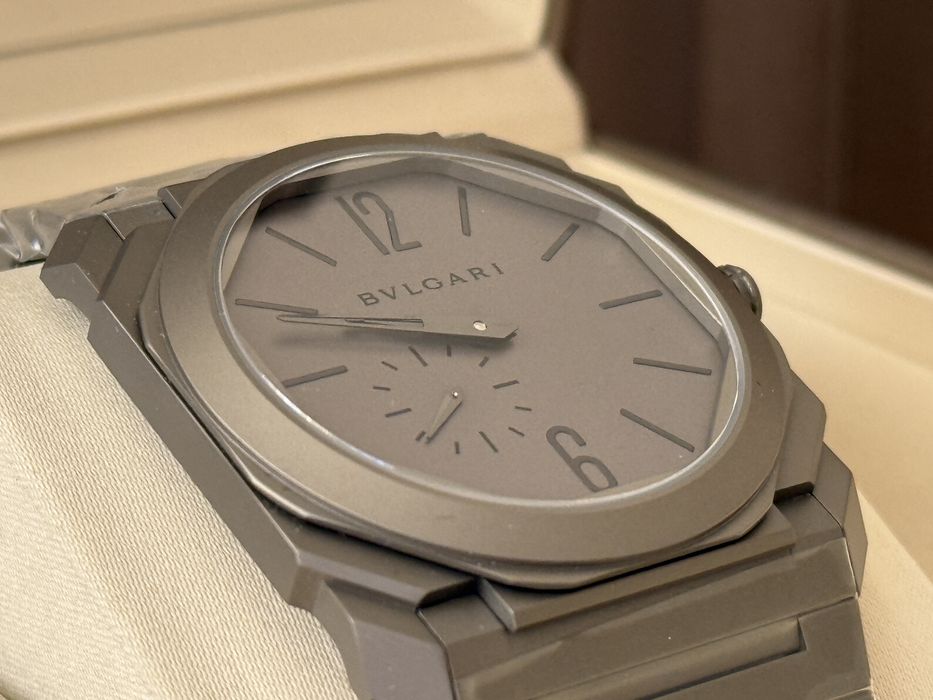 Часы Bvlgari Octo