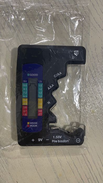 Устройство для определения заряда пальчиковых батарей