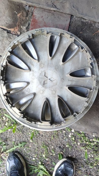 Колпаки Mitsubishi от дисков R15